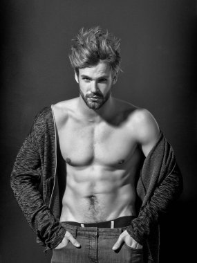 seksi kas sakallı adam