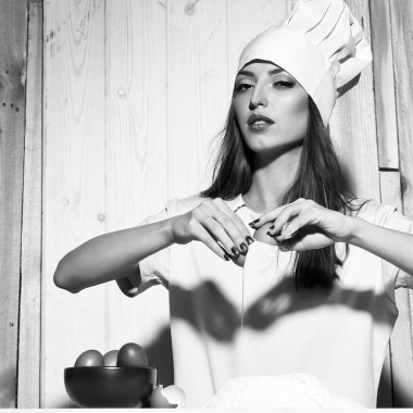 Profesyonel kadın aşçı