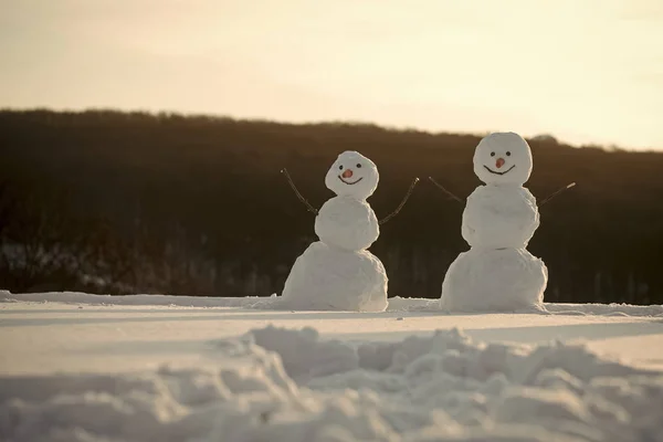 Boże Narodzenie człowieka i snowman kapelusz czarny Pan lub szpieg — Zdjęcie stockowe