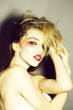 Sanat makyaj ile güzel kadın