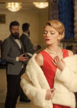 Zengin moda kavramı.