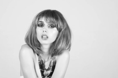 moda model kırmızı dudaklar.