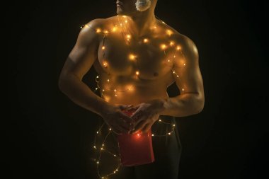 Erkek ya da seksi sporcu adam xmas ara.