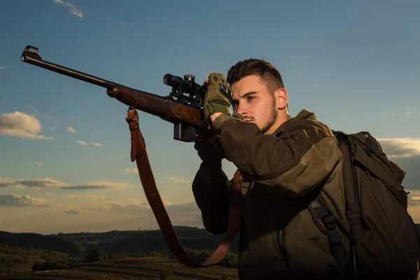 Chasseur Visé Fusil Dans Forêt Chasseur Avec Fusil Chasse Chasse — Photo