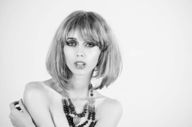 moda model kırmızı dudaklar.