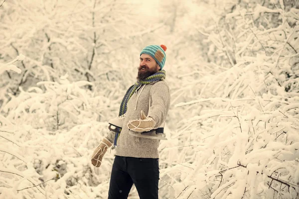 Cuidado de la piel y la barba en invierno . — Foto de Stock