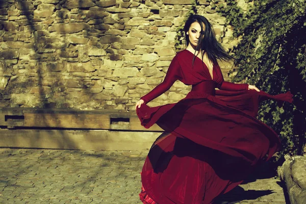 Woman in red dress outdoor — Stock Photo, Image