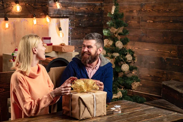 Nytt år. Önska dig god jul. God jul och gott nytt år. Nya året presenterar. — Stockfoto