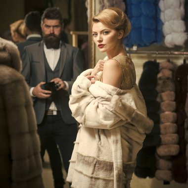 Tarih, çift, aşk, erkek ve kadın.