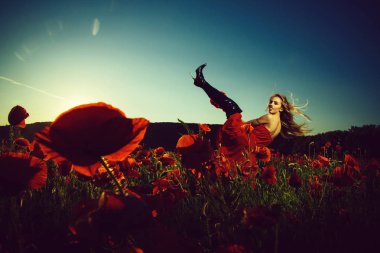 haşhaş tohumu alanında kadın