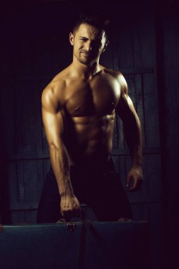 Erkek takım elbise çantası ile birlikte