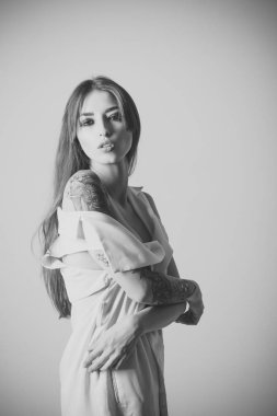 Şehvetli kadın dövme boyama, moda