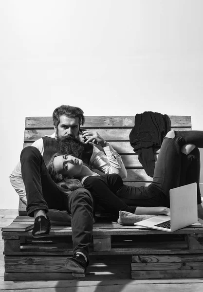 Casal jovem passar tempo juntos — Fotografia de Stock