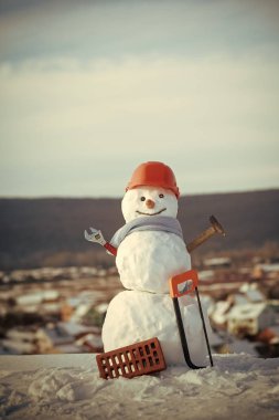 Bina ve onarım çalışmaları.