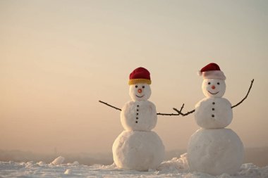 Santa claus şapka kışın.