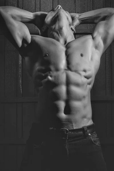 Musculoso sexy hombre — Foto de Stock