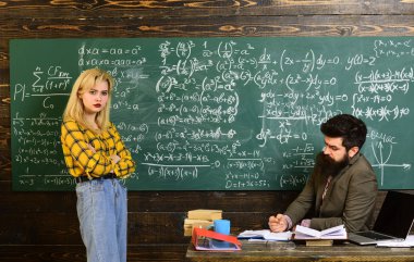 Öğrenci yıllık sınav hazırlık için kompozisyon yazma. Öğrenciler, öğretmenleri ile olumlu ilişkiler kurmak. Öğrenci ihtiyaçlarını güvenli öğrenme ortamı.