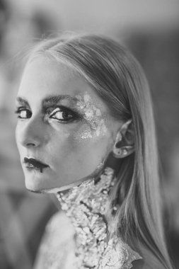 Cadılar Bayramı makyaj, Sima