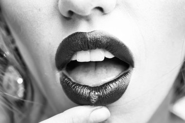 kadın seksi dudaklar