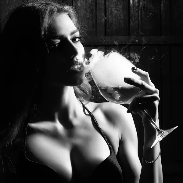 Woman with elixir of beauty — Stock Photo, Image