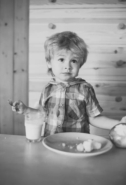 Sağlıklı Gıda Vitamin Kahvaltı Sabah Aile Küçük Çocuk Çocuk Yemek — Stok fotoğraf