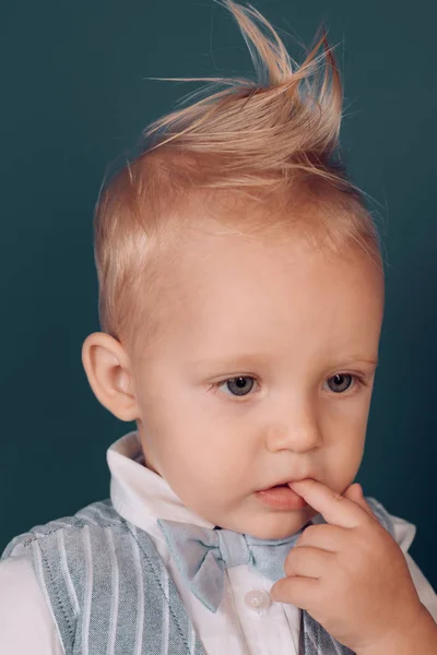 Healthy hair care habits. Small child with messy top haircut. Small boy with stylish haircut. Boy child with stylish blond hair. Hair styling products. I just let my hair go — Stock Photo, Image