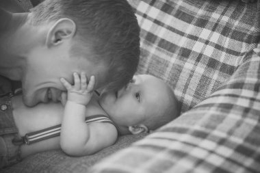 Çocuk Bakımı, sarılma, Bebek Bakımı