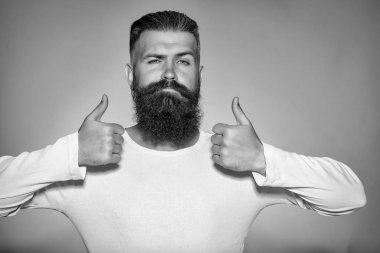 Sakallı adam süper hareketi ile