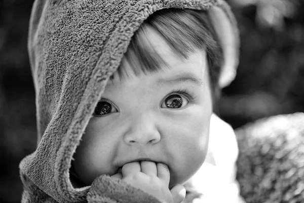 Mooie babymeisje — Stockfoto