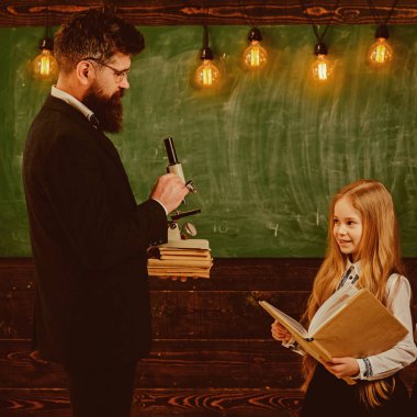 yenilik. yeni teknoloji ve yenilik. modern okul yenilik. Bilimde yenilik. Modern yenilikler.