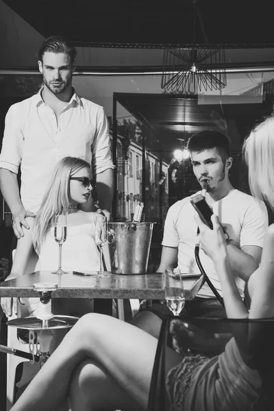 Dostluk, ilişki, ilişkiler