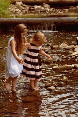 Masumiyet, saflık ve gençlik kavramı