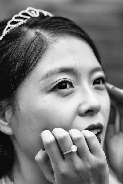 結婚指輪との中国の花嫁 — ストック写真