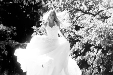 Gelin güzel elbise açık