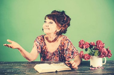 Öğretmen ya da Profesör, eğitim, öğretmenler günü.