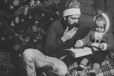 Yeni yıl küçük çocuk ve adam, peri masalı.