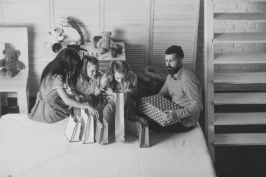 Kutlama ve alışveriş kavramı.