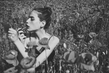 Güzellik kadını. Poppy ile güzel model kız.