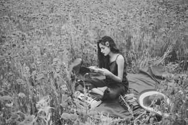 Poppy, anma veya Anzak günü.