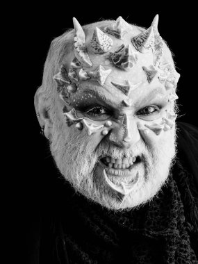 Diş barikat öfkeli canavar adam