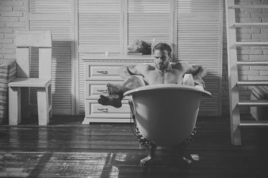 Seksi vücut banyo zevk adam