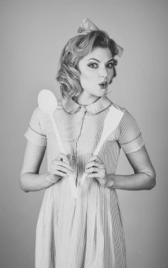 Şef yemek, karısı.