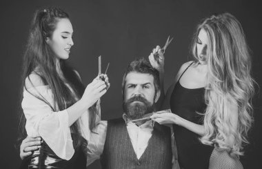 İnsanlar saç kesimi, ilişkileri, arkadaşlık aşk yapmak.