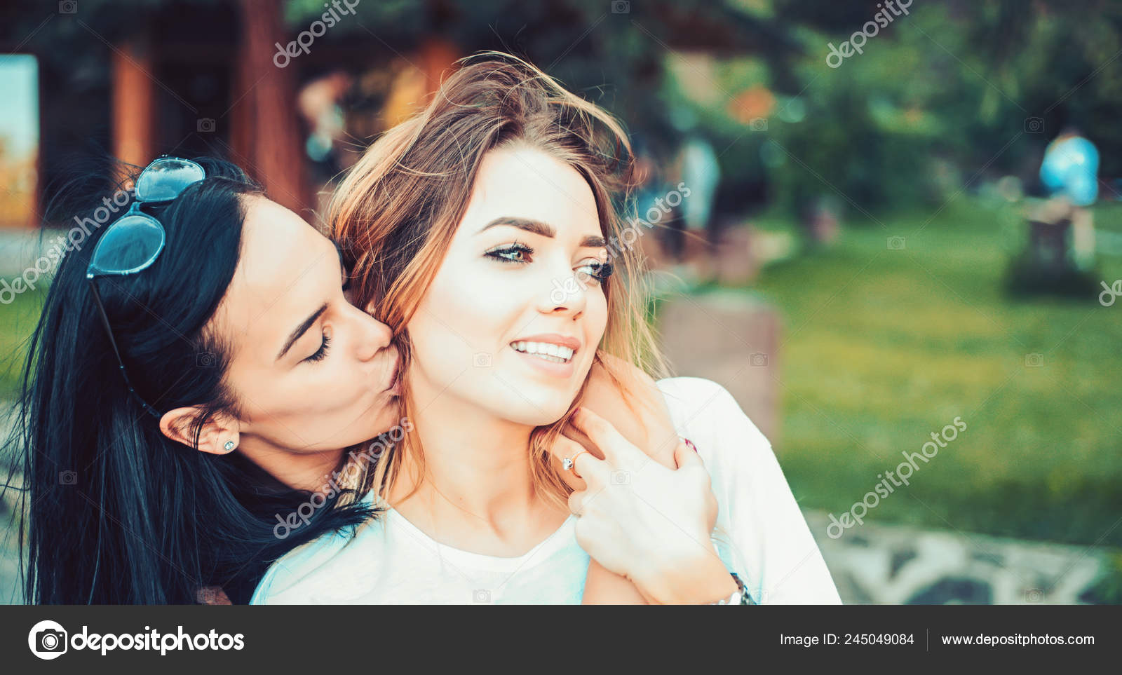 Lesbian Sensual Kissing