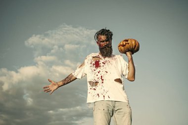 Cadılar Bayramı savaş kurban ve korku kavramı