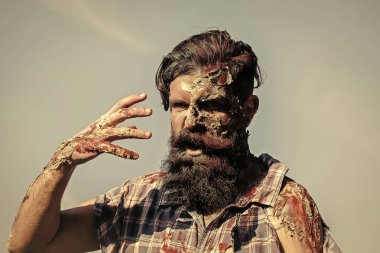 Sakallı zombi adam