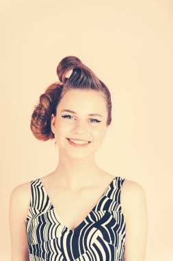 mutlu kızdı ile retro moda makyaj, pinup