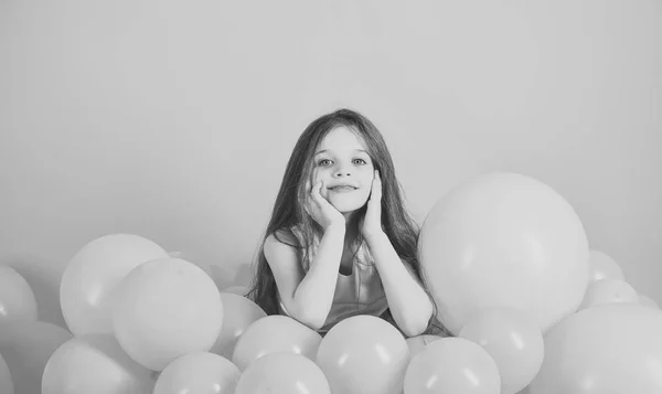 Verjaardag, geluk, kindertijd, blik. — Stockfoto