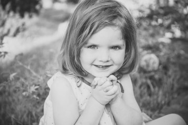 Masumiyet, saflık ve gençlik kavramı