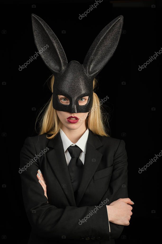 Fotos de Mujer de Pascua con traje de conejito sexy. Conejo y niña. Hermosa  mujer con máscara de conejito de moda. Estudio de moda foto de sexy hermosa  chica con pelo rubio
